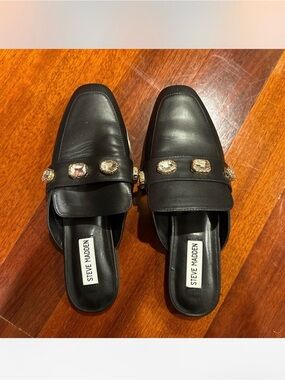 Steve Madden Black Leather Jewel-Trim Slip-On Mules